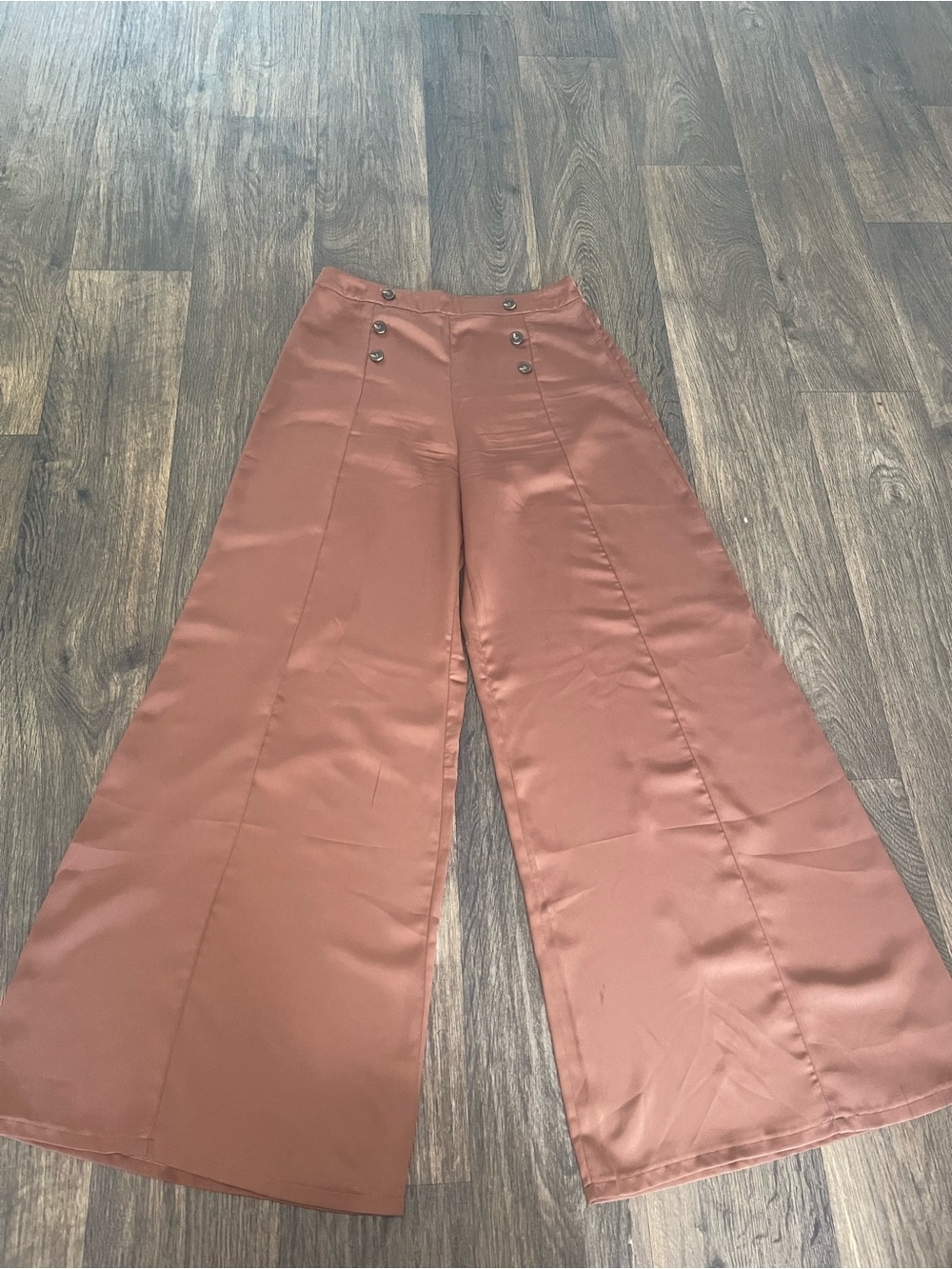 june & hudson Satin Wide-Leg Pants in Rust Brown